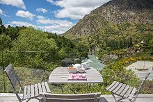 Riverview Retreat gallery image